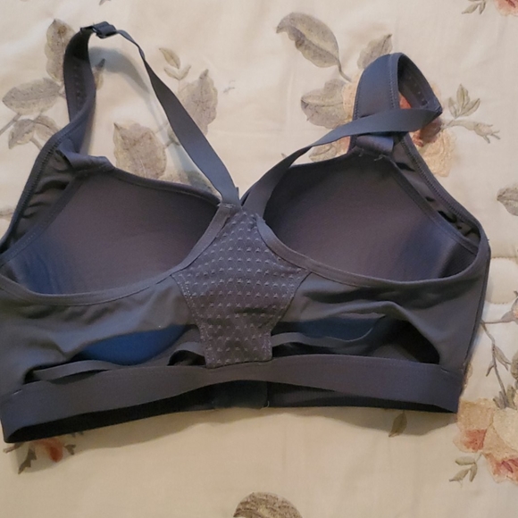 Sports Bra - Picture 2 of 4